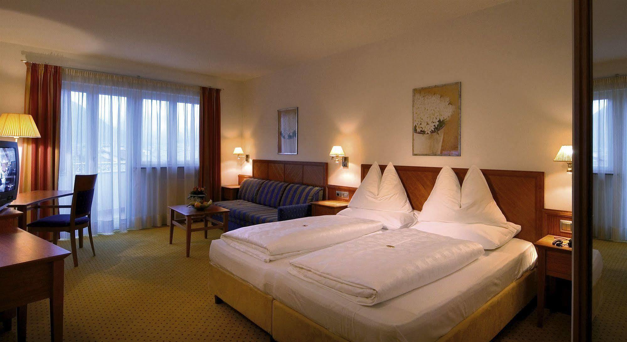 Hotel Millanderhof Брессаноне Экстерьер фото